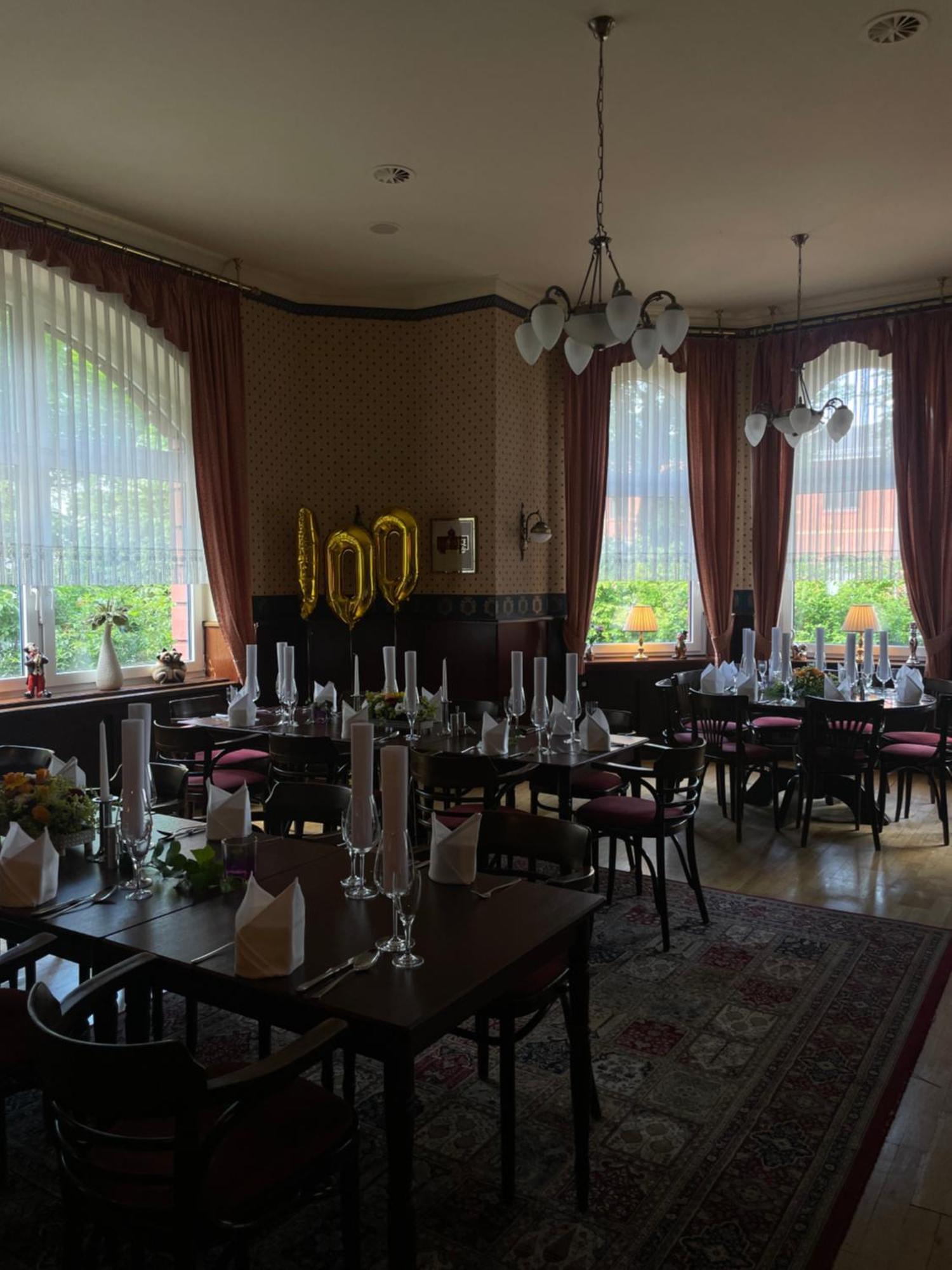 Hotel Krone Арнштадт Экстерьер фото